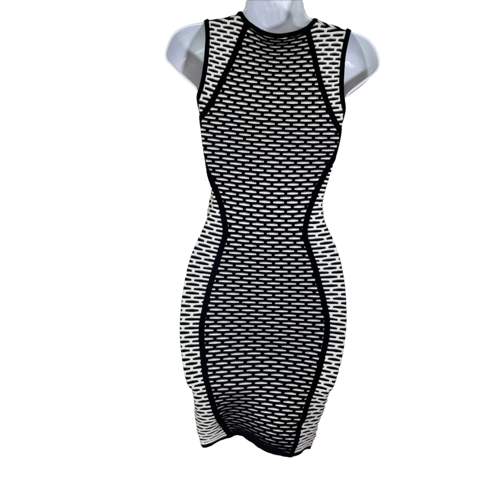 INTERMIX Petite Stretch Sleeveless Knit Black White Bodycon Dress Women's Sz P - Picture 5 of 7